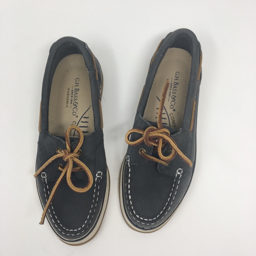 G.H. Bass Boat Shoes Flats Sz 6M